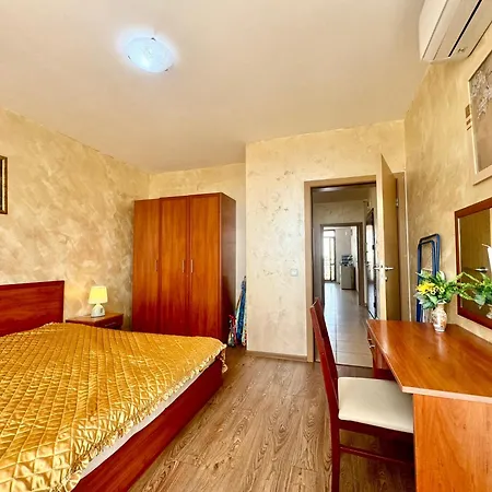 Apartman Bratanov Ashton Hall *