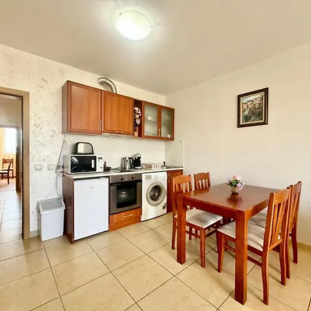 Apartament Bratanov Ashton Hall Słoneczny Brzeg